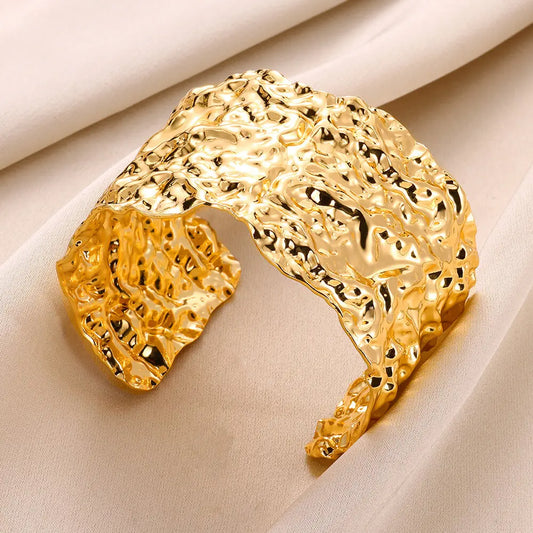 gold bracelet