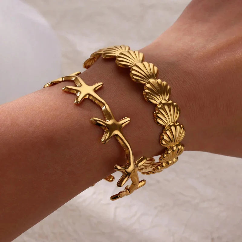 Elegant Starfish and Scallop Shell Bracelet